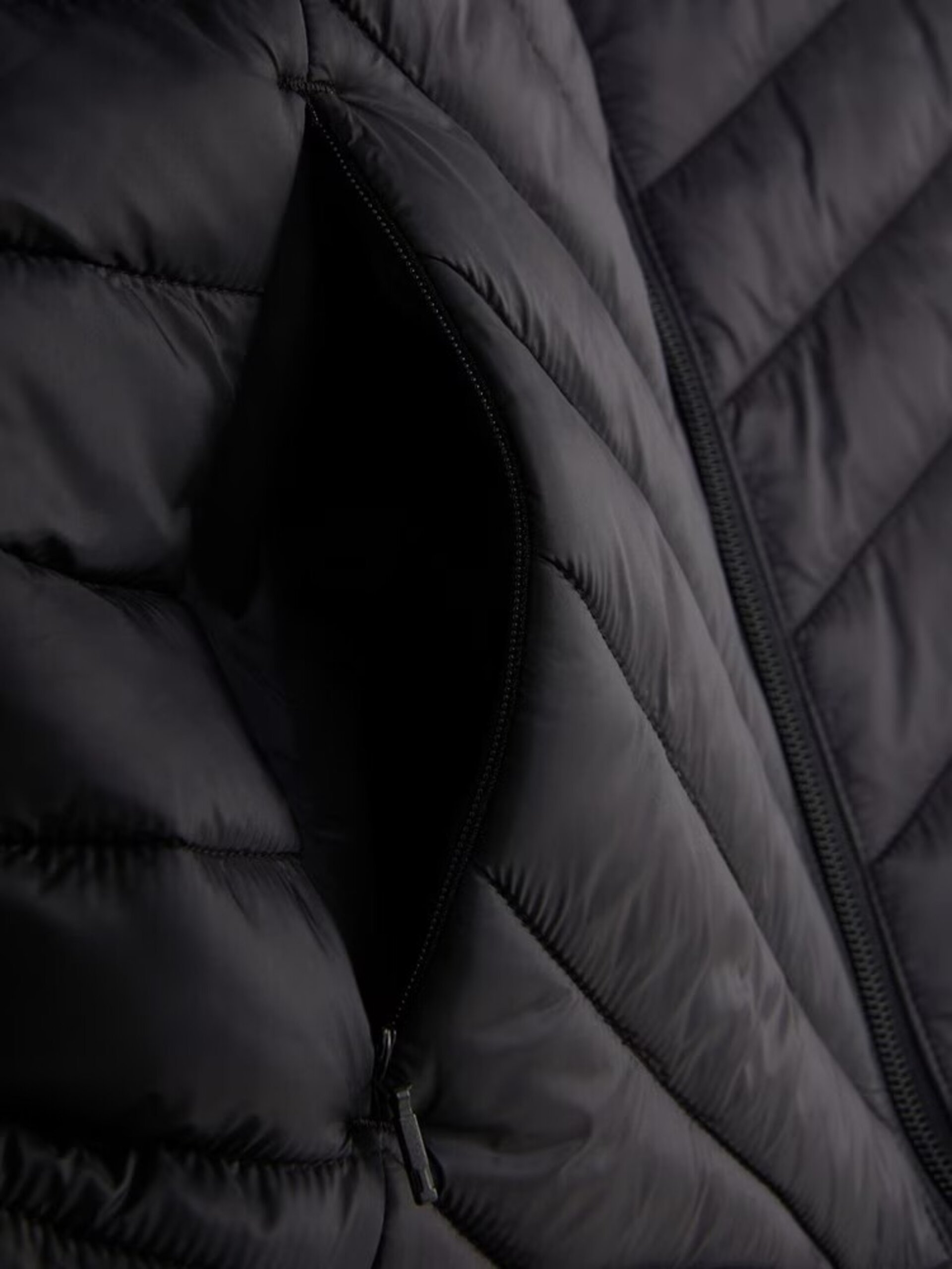 Chaqueta Ligera Acolchada Con Capucha - 7