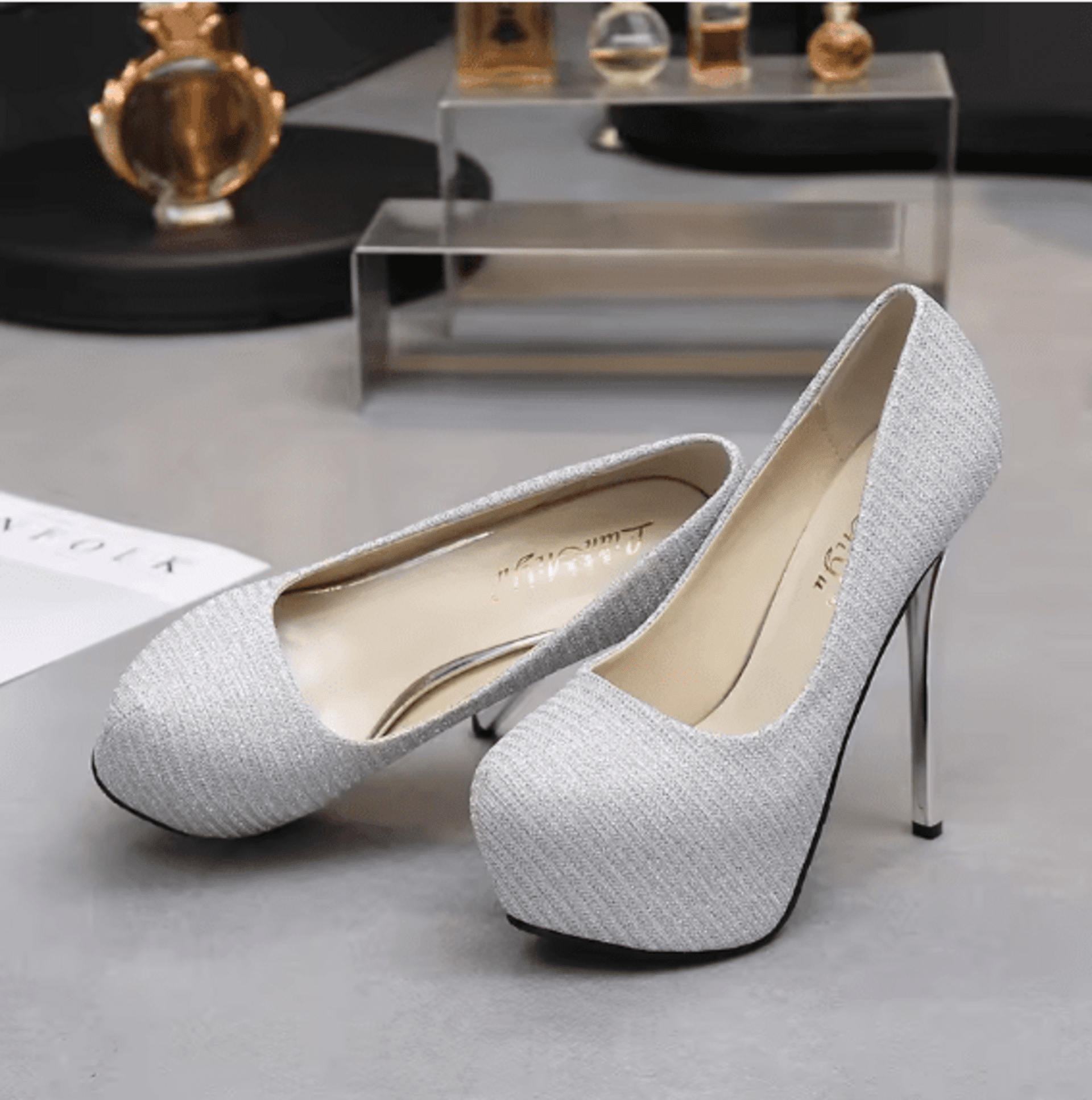 Tacones Altos Brillantes - 5