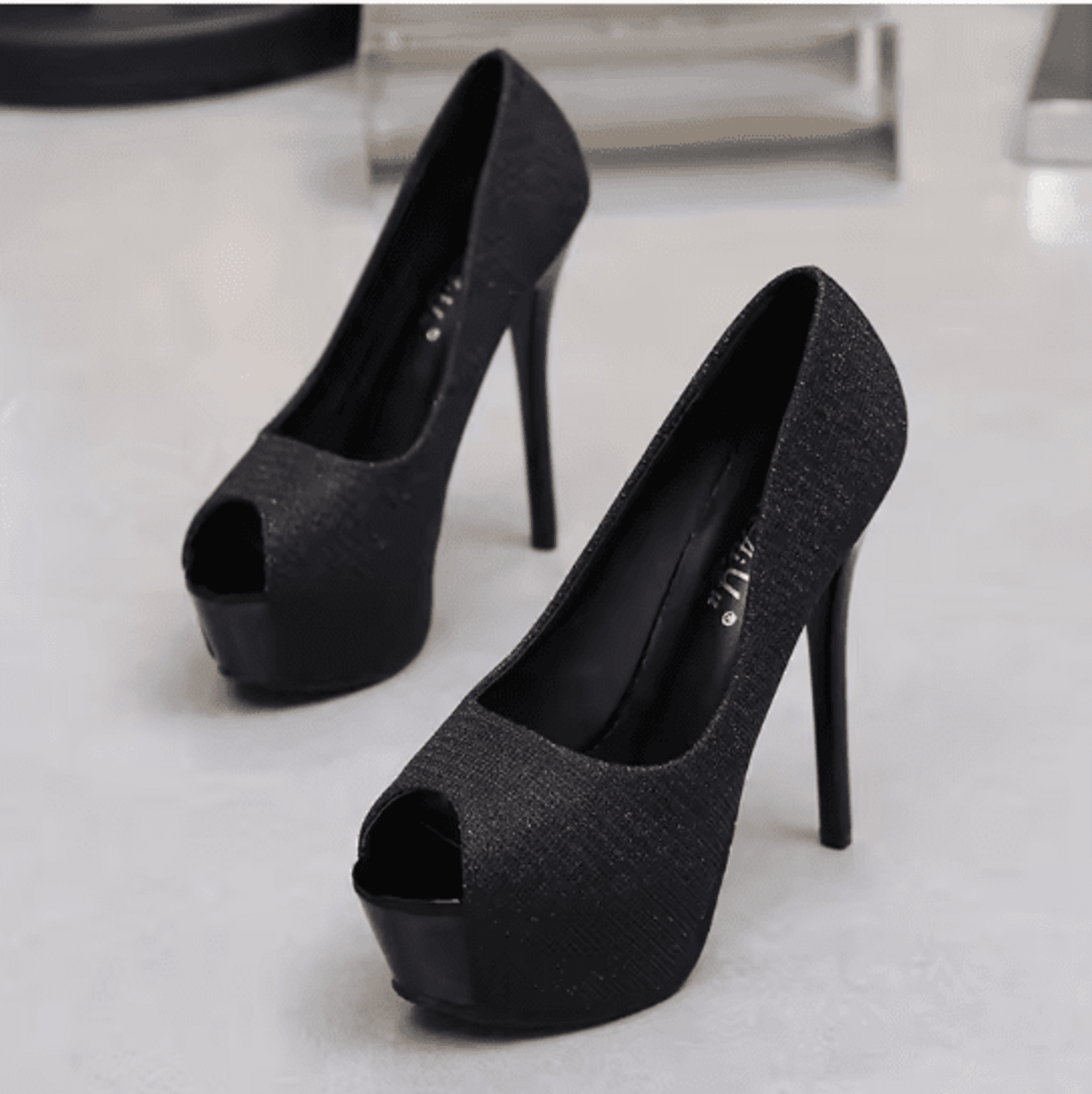 Tacones Altos Brillantes - 7