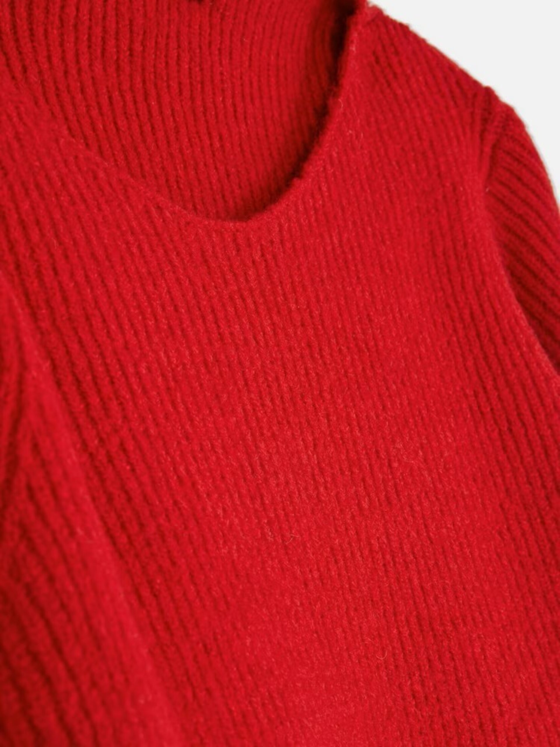 Jersey Acanalado Con Escote Oblicuo - 13