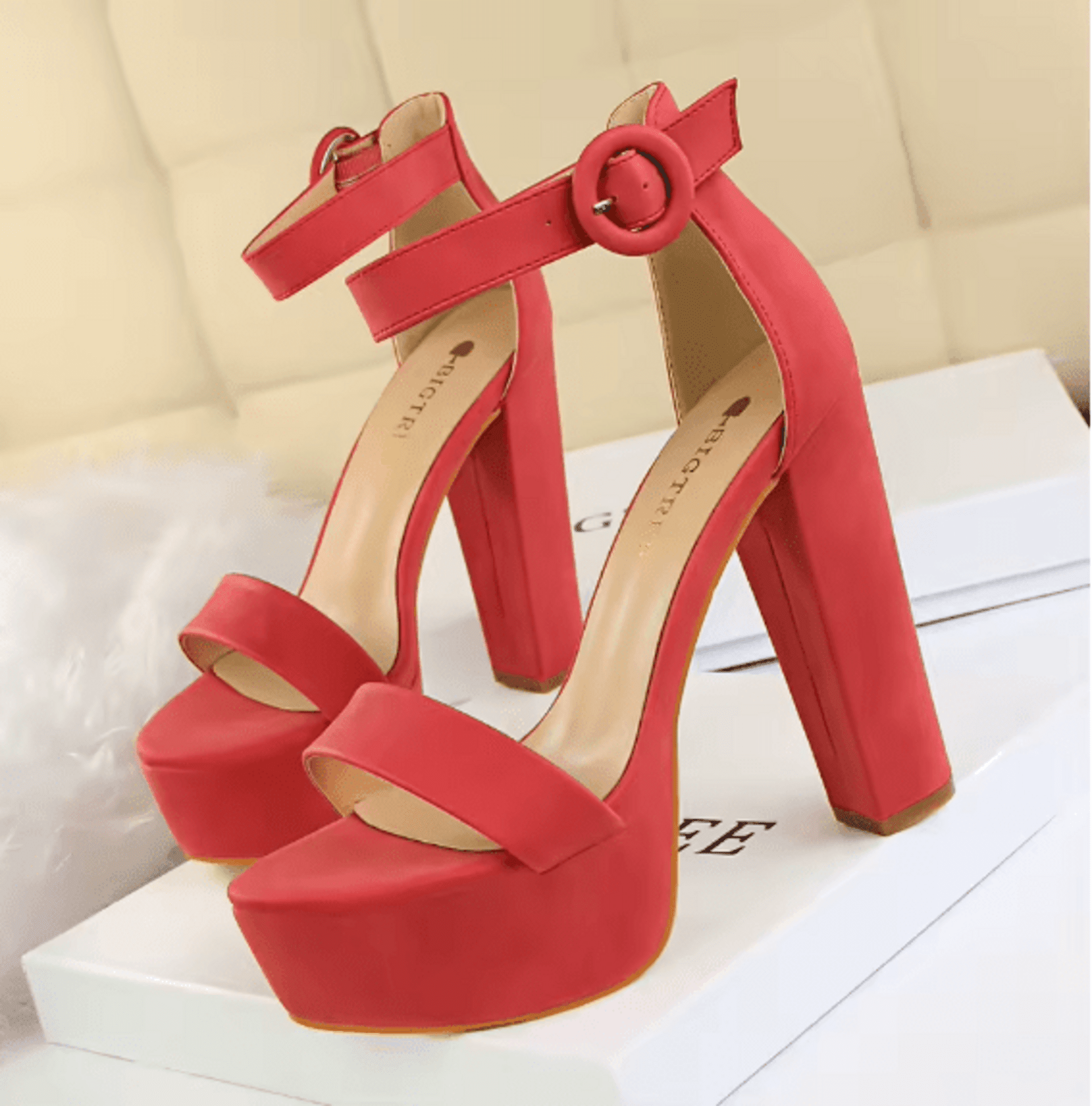 Sandalias De Tacón A La Moda - 6