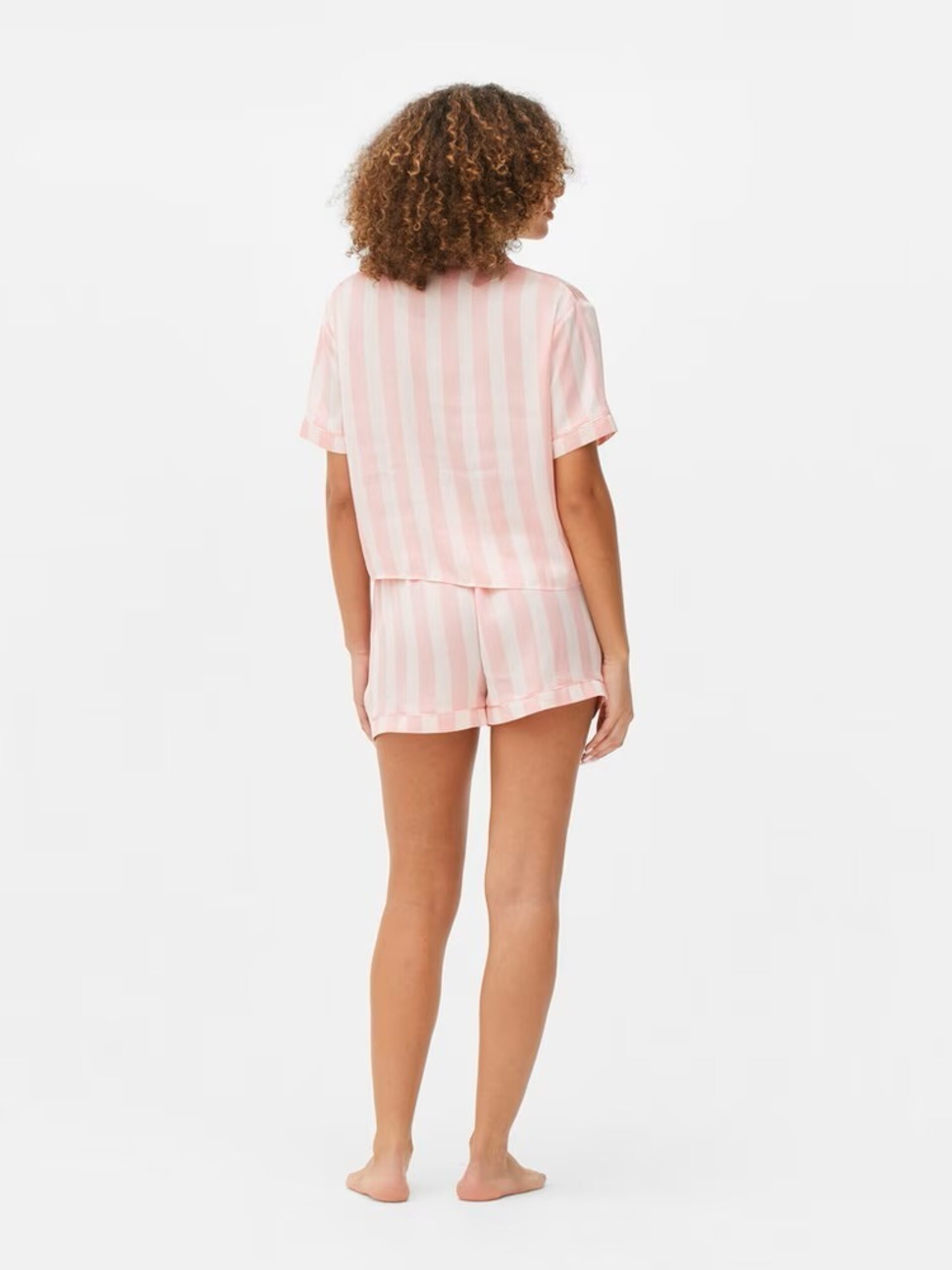 Pijama Con Camisa Y Pantalones Cortos De Satén - 2